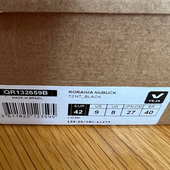 VEJA "Roraima Nubuck Tent Black" (9M/EUR 42M) - Picture 4 of 5